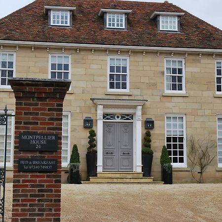 Bed and Breakfast Montpellier House Newport Pagnell Zewnętrze zdjęcie